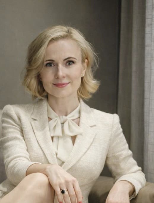 Dr. Baucsek Katalin